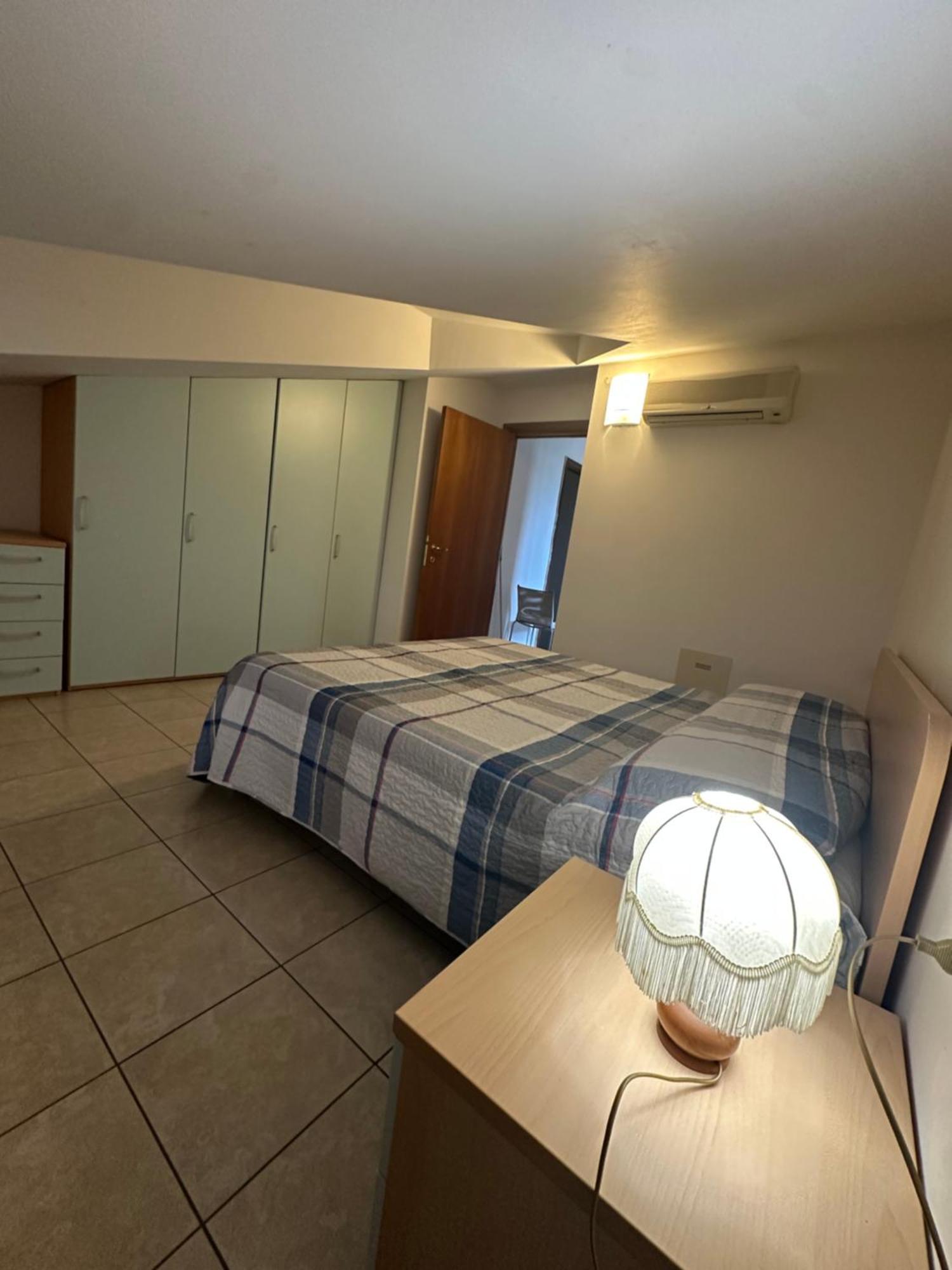 מרטינסיקורו Hotel Holiday מראה חיצוני תמונה